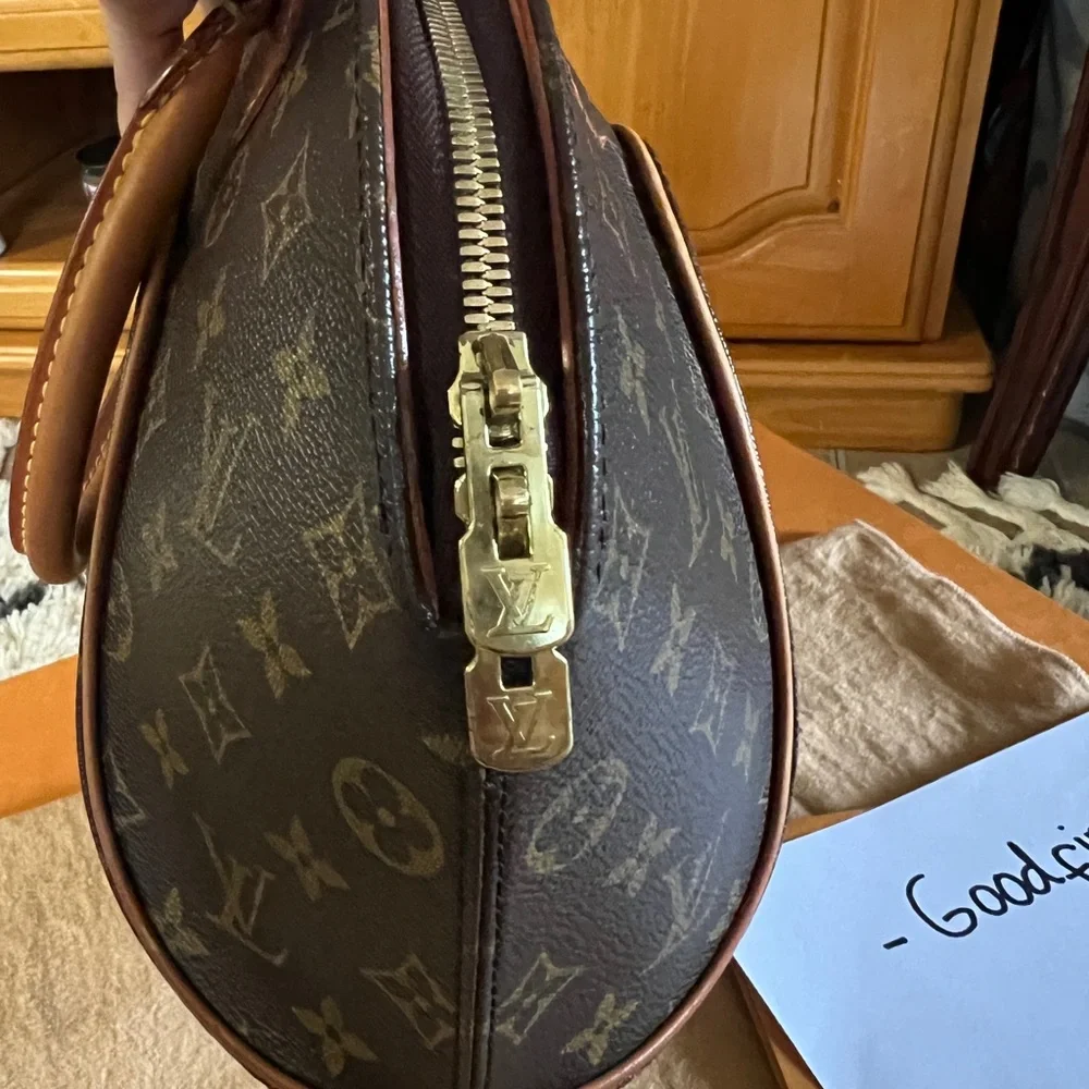 ‼️🌺Authentic Louis Vuitton Ellipse in PM size 🌸‼️ - Picture 5 of 12